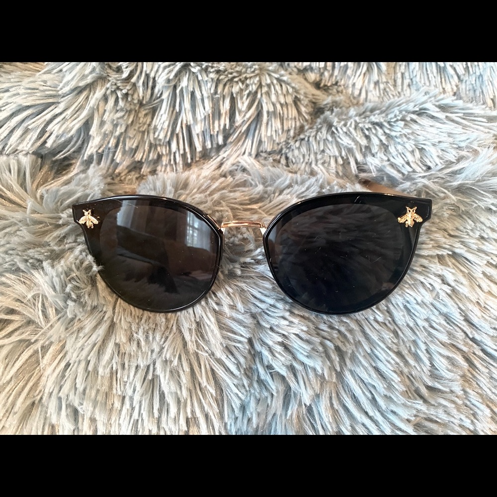 Cats eye sunglasses. Luxury inspired